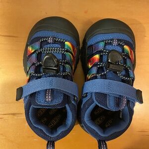 Brand new rainbow toddler keen shoes